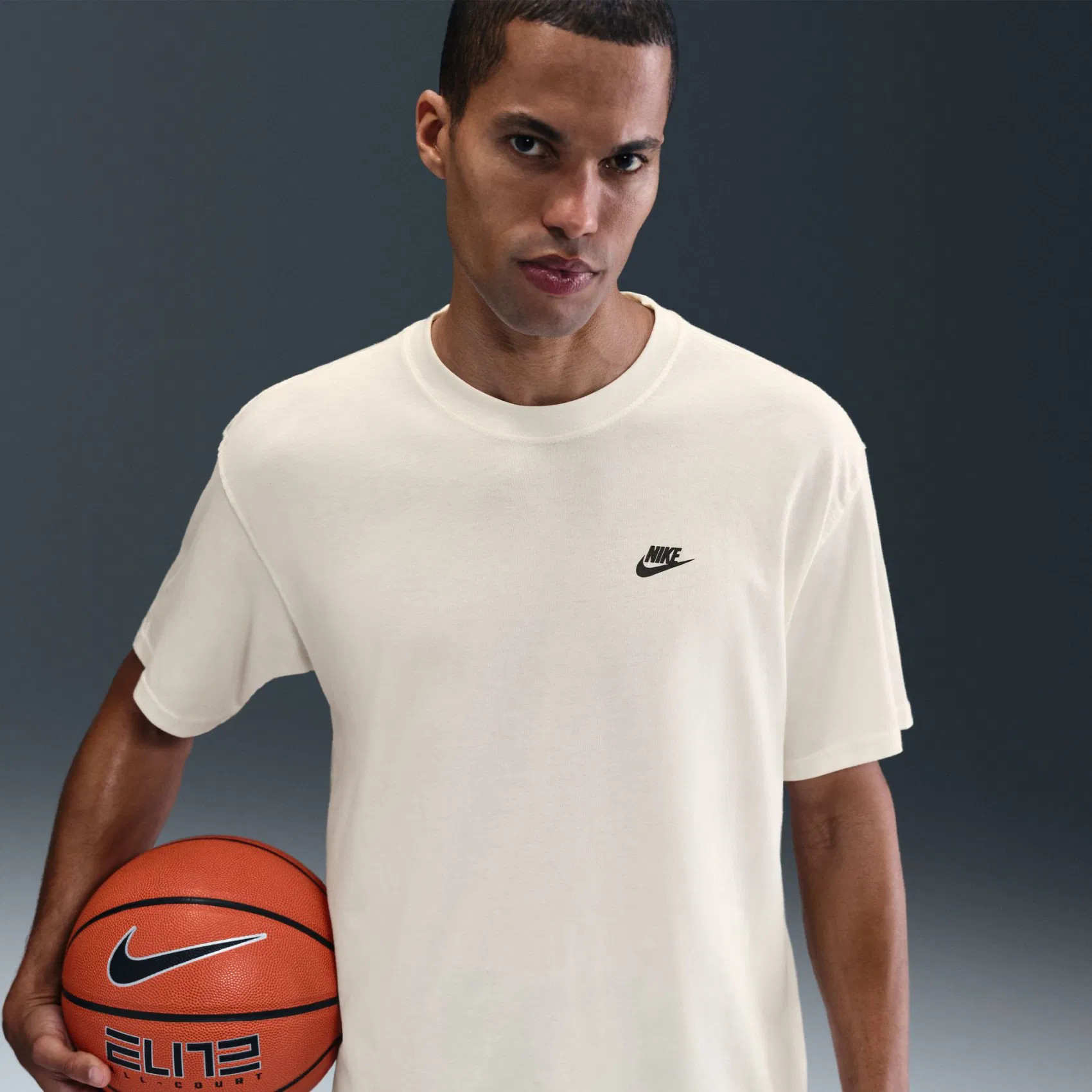 Футболка чоловіча Nike MenS Max90 Basketball T- Shirt White IH2472-133