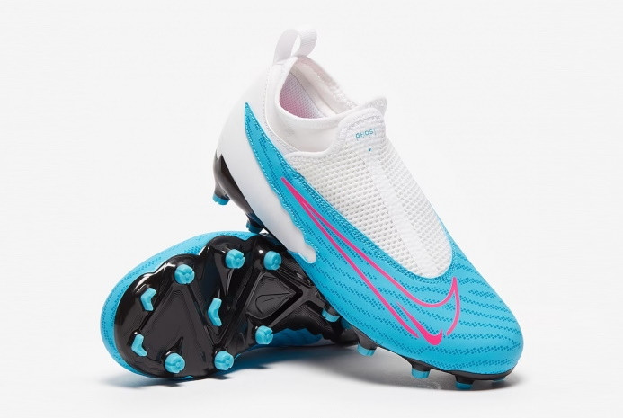 Бутси дитячі Nike Phantom GX Academy DF MG Junior DD9546-446 DD9546-446
