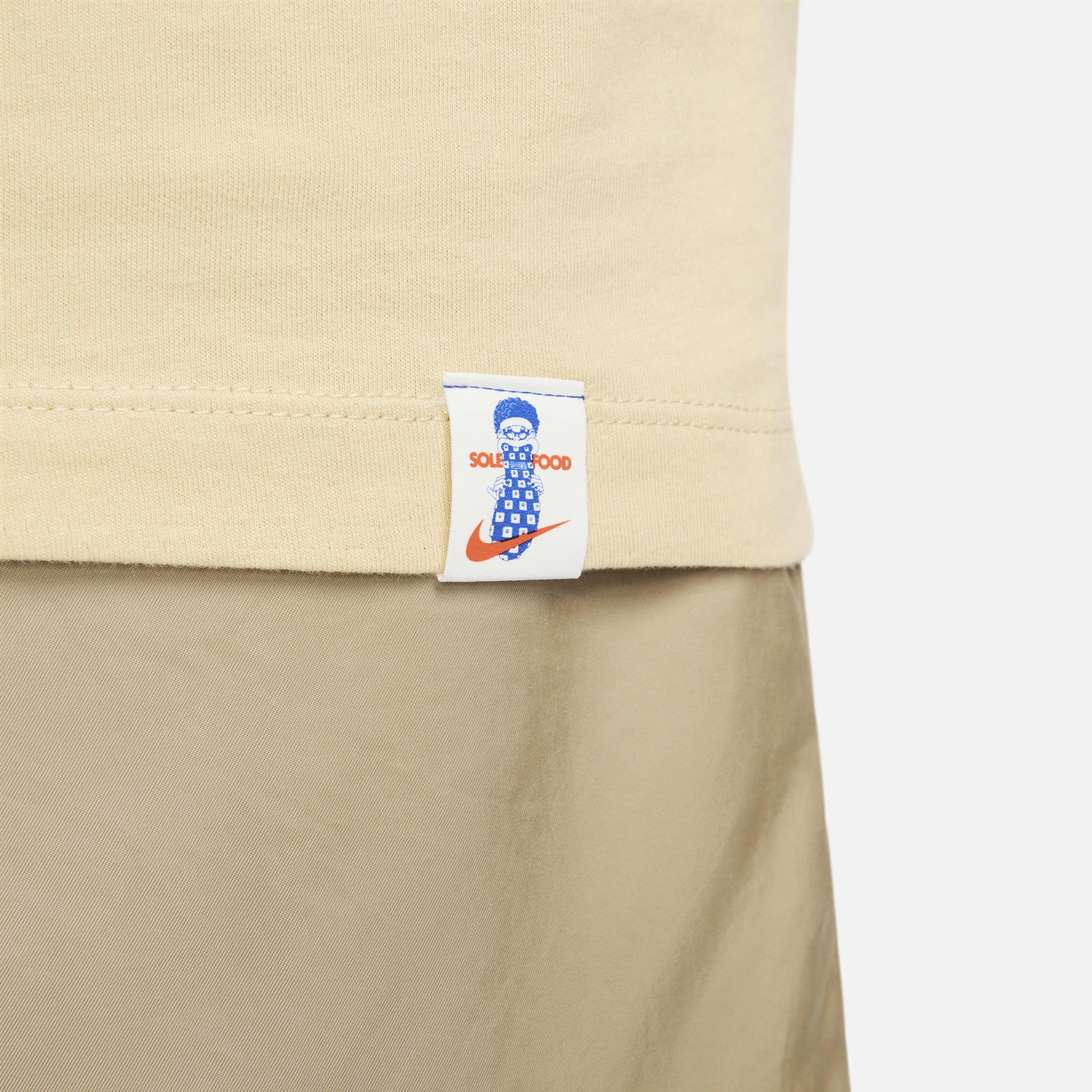 Футболка чоловіча Nike Sportswear Tee Beige FV3754-252