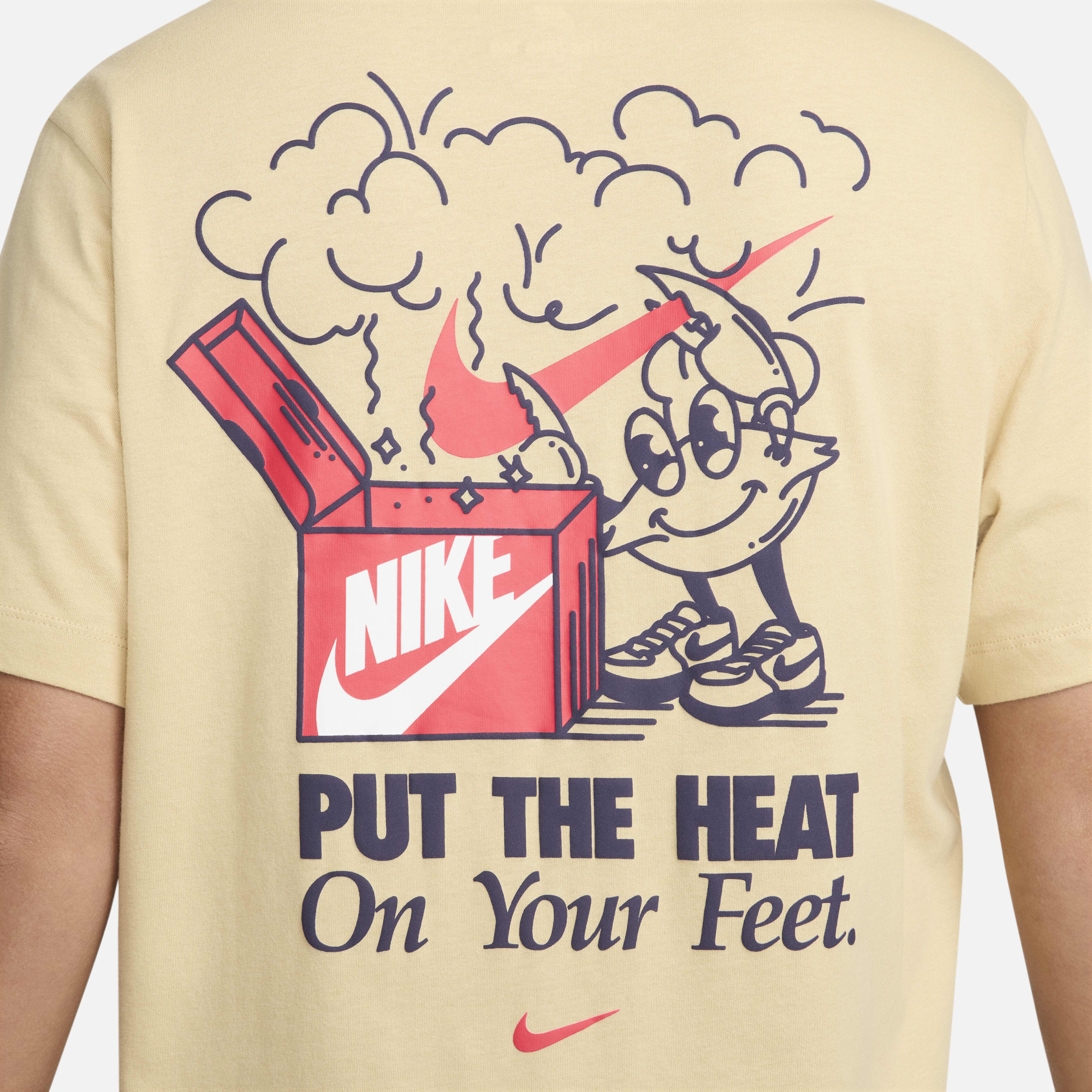 Футболка чоловіча Nike Sportswear Tee Beige FV3754-252