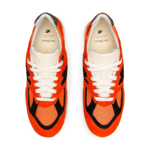 Кросівки 990v2 Orange M990AI2