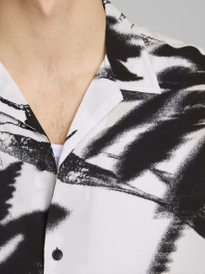 Сорочка пляжна JORCOCO RESORT SHIRT SS BLK 12187990 White Jack&Jones L Білий 12187990WHITE