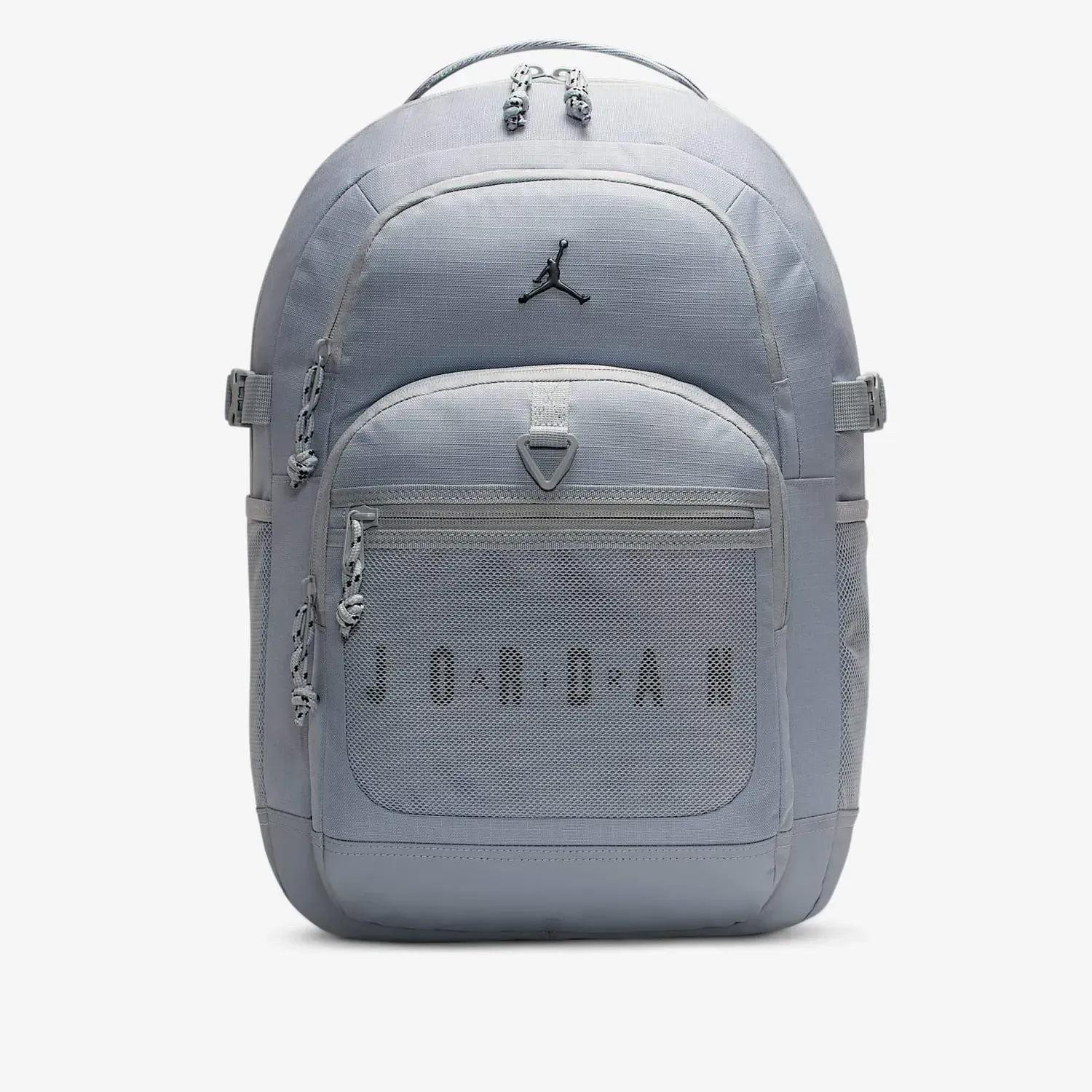 Рюкзак Jordan Blacktop Backpack (25L) (LM9047-G3A) LM9047-G3A