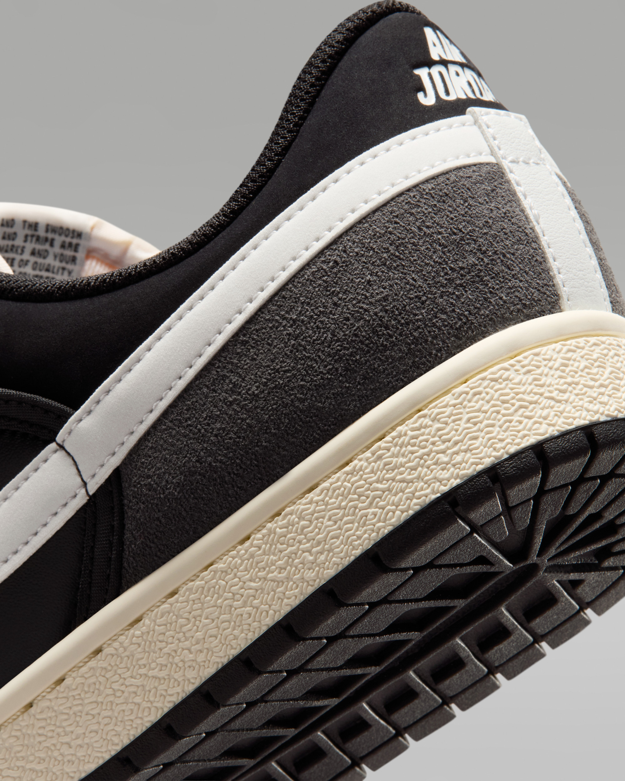 Кросівки Jordan AIR SKYLINE LOW LE IQ6425-001