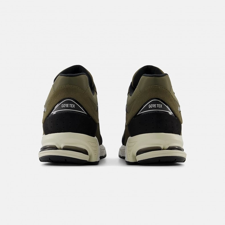 Кросівки New Balance 2002R Gore-Tex M2002RXU