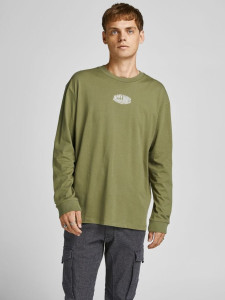 Футболка JORWORLDS TEE LS CREW NECK 12196539-Martini Olive-Fit:RELAXED Jack&Jones L Зелений 12196539-MARTINI OLIVE-FI