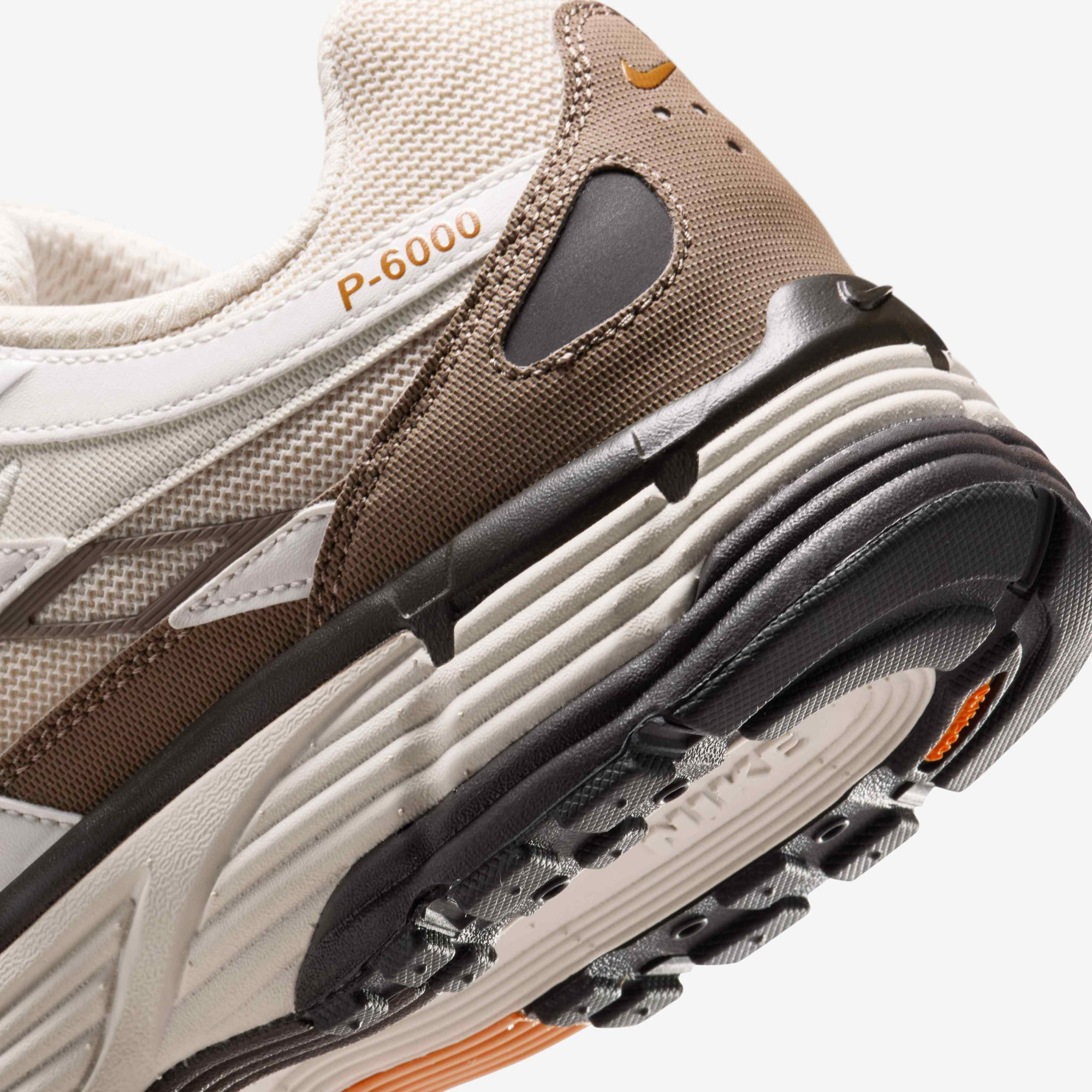 Кросівки Nike P-6000 IO1904-104