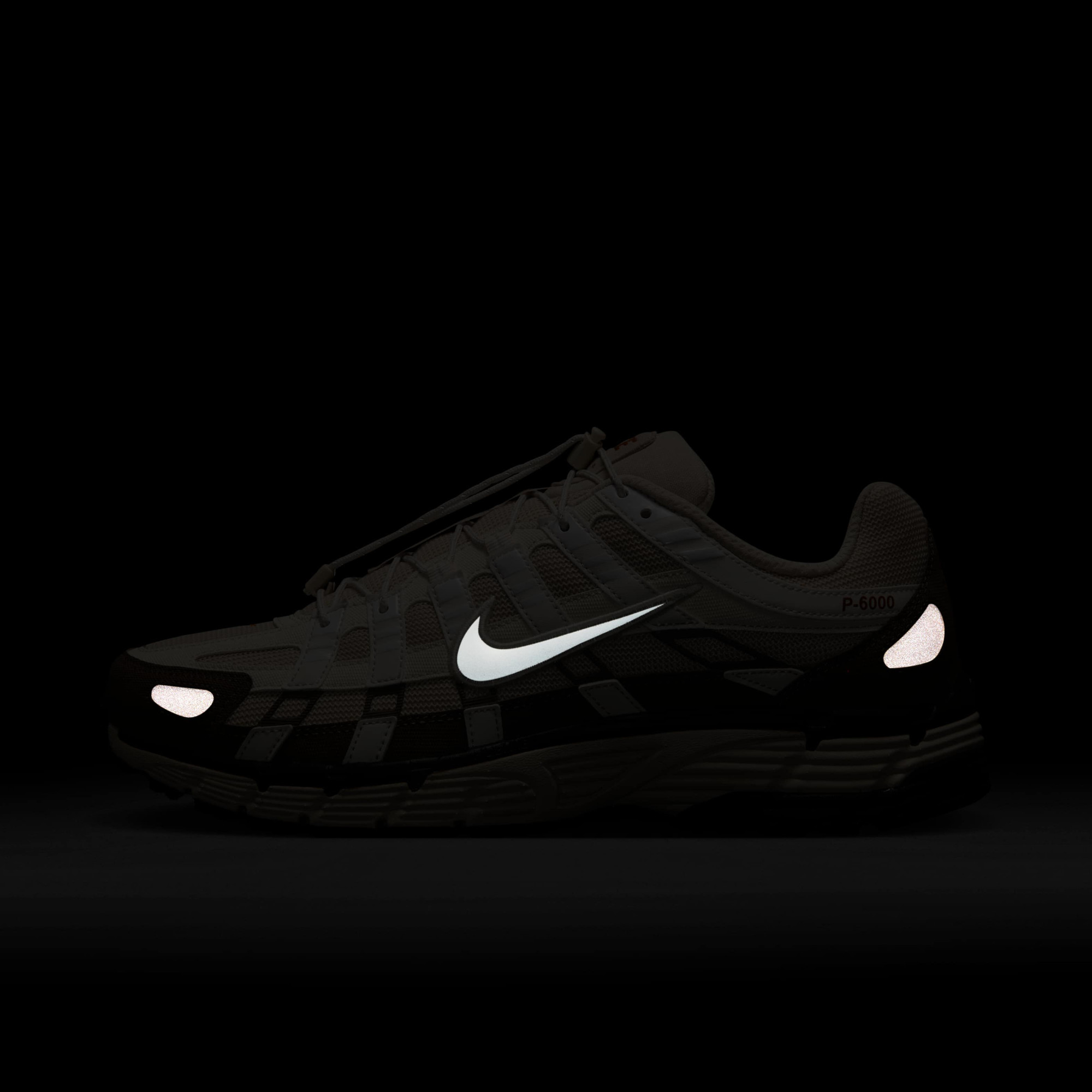 Кросівки Nike P-6000 IO1904-104