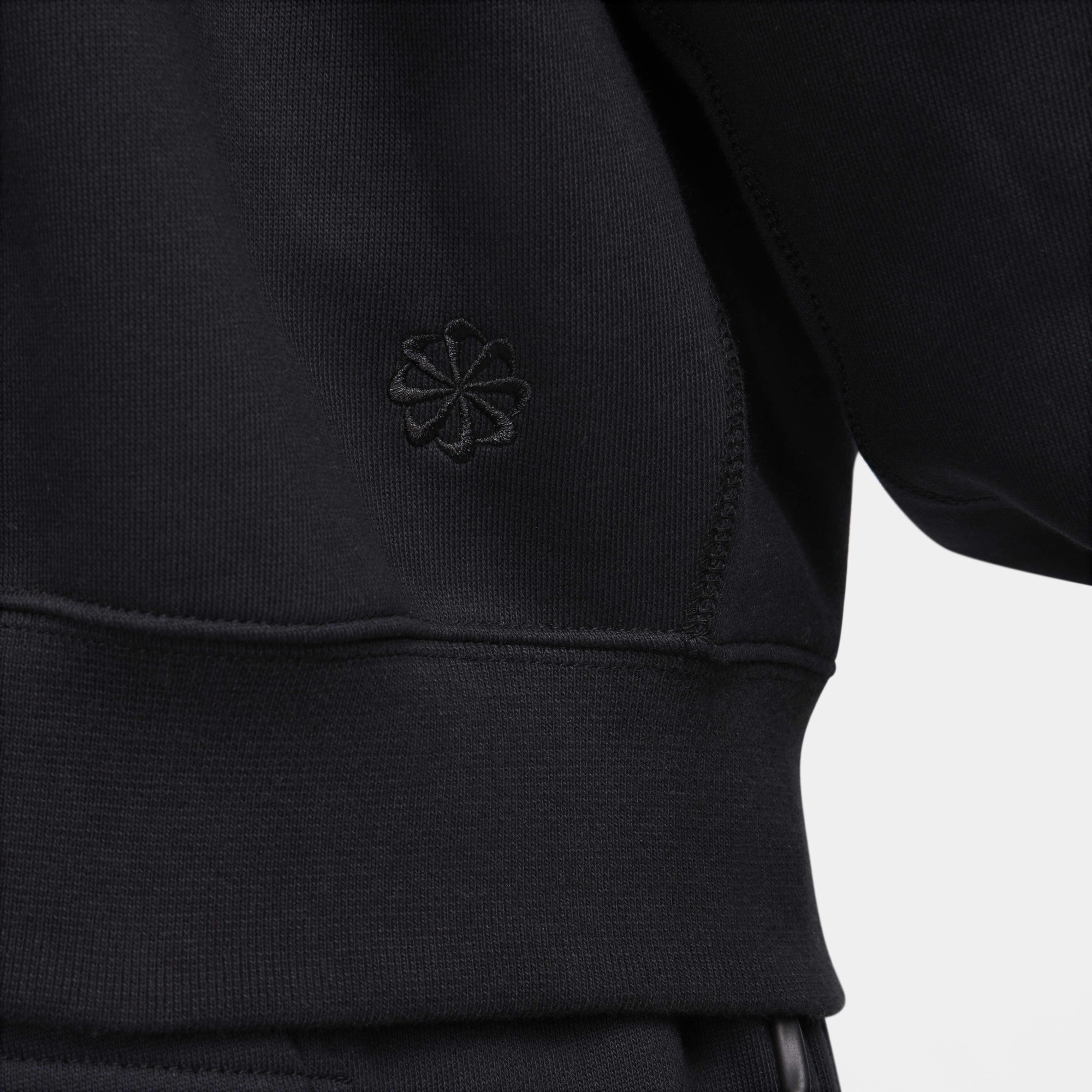 Худі чоловіче Nike Therma-Fit Tech Pack Hoodie Black FB7827-010