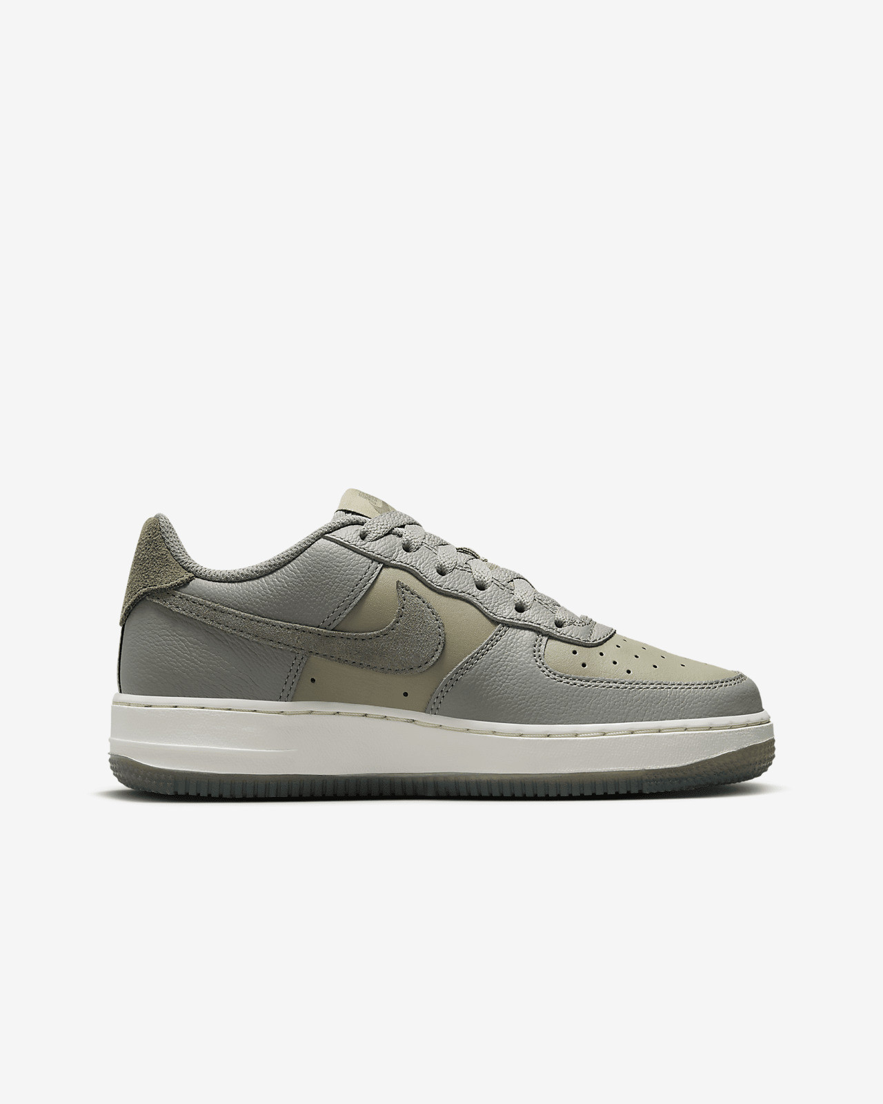 Кросівки Nike AIR FORCE 1 LV8 4 (GS) FQ6948-001