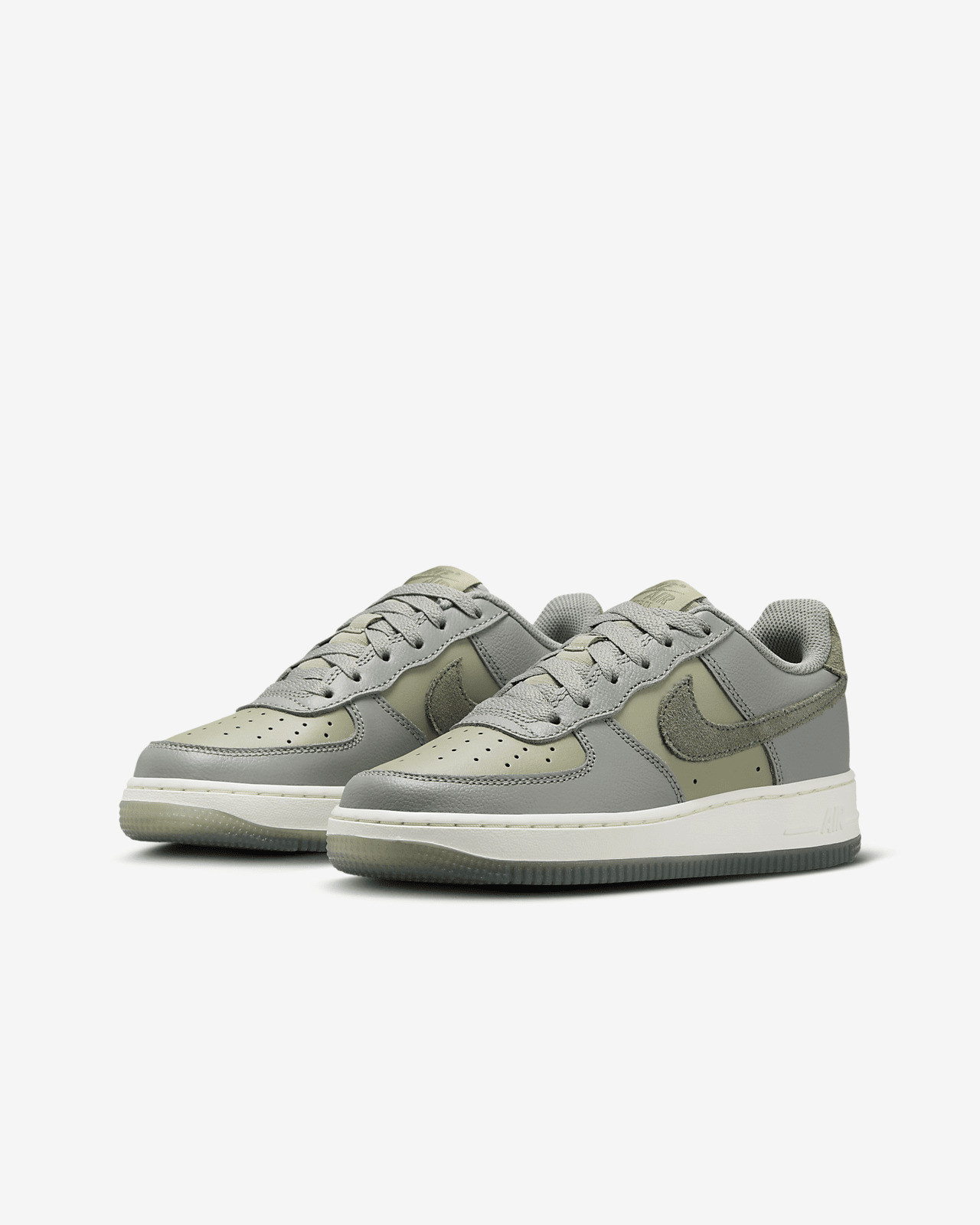 Кросівки Nike AIR FORCE 1 LV8 4 (GS) FQ6948-001