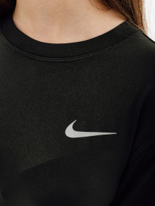 Футболка тренувальна Nike W NK DF ELEMENT CREW CU3277-010