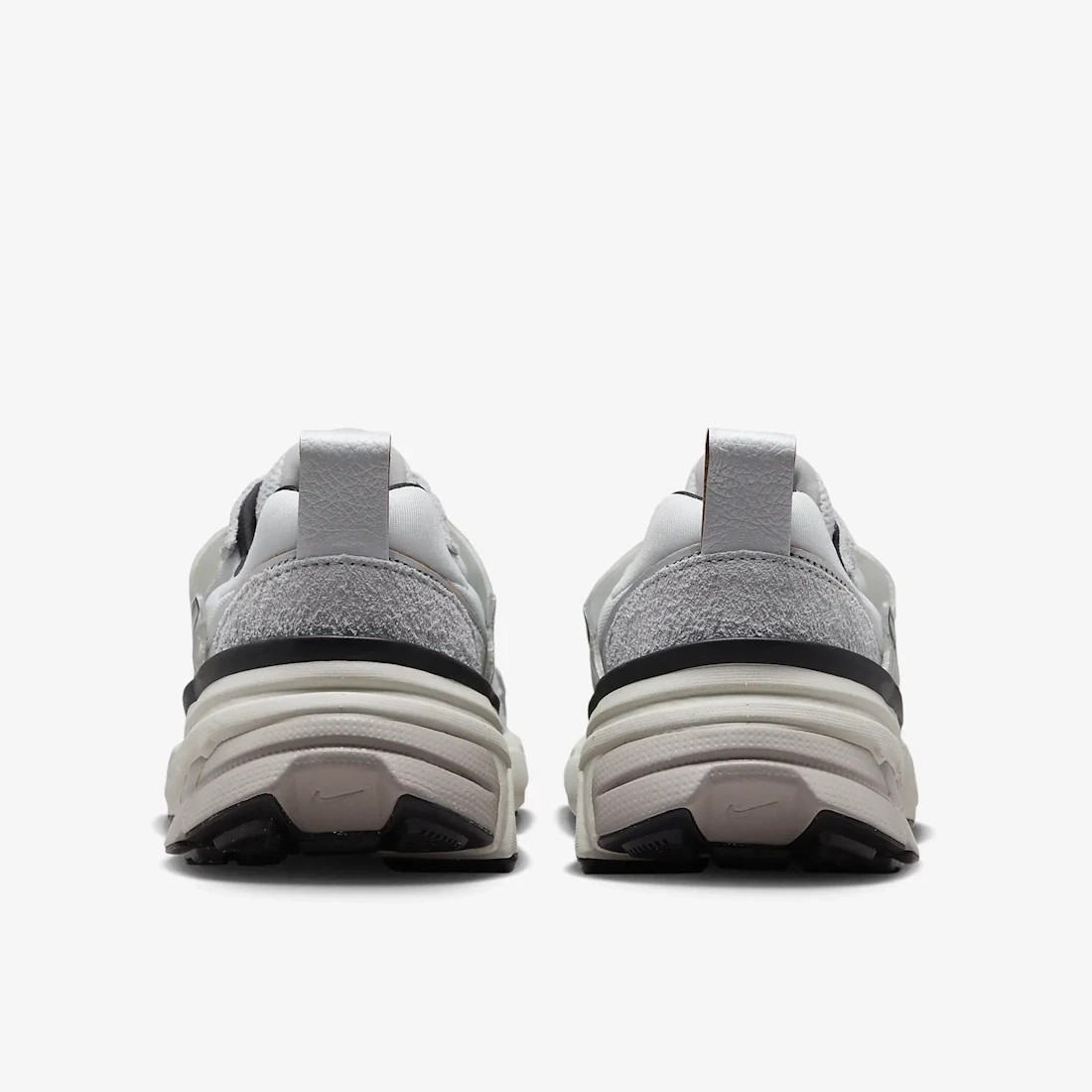 Кросівки NIKE W V2K RUN FN6703-100