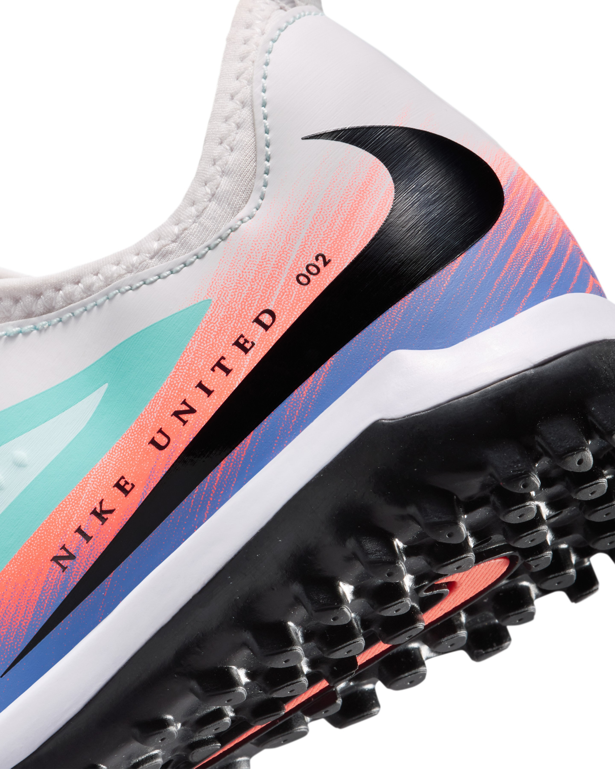 Сороконіжки Nike JR PHANTOM 6 LOW ACAD TF NU2 HV4290-300