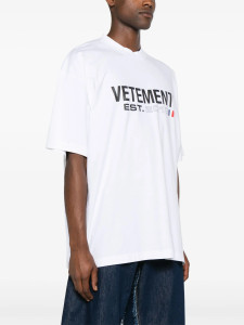 Футболка VETEMENTS Flag T-Shirt UE64TR160W