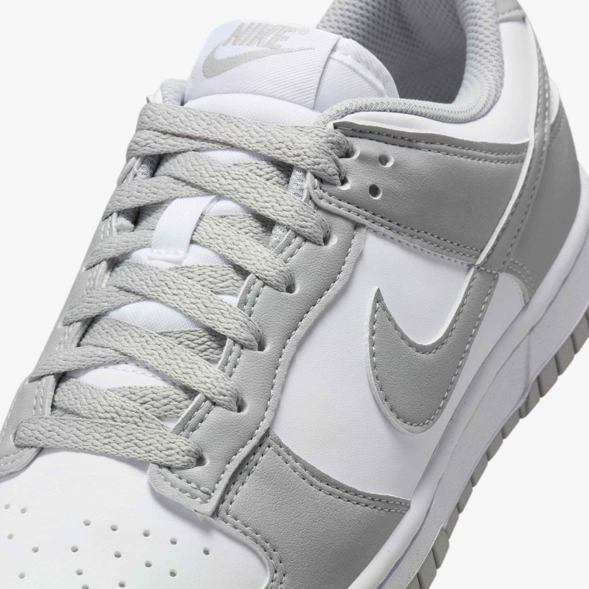 Кросівки жіночі Nike Dunk Low White/Grey DD1873-113