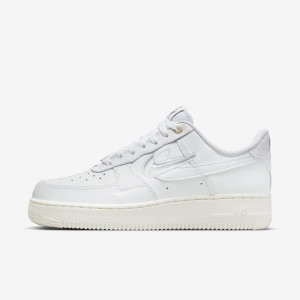 Кросівки W Nike Air Force 1 07 Premium White DZ5616-100