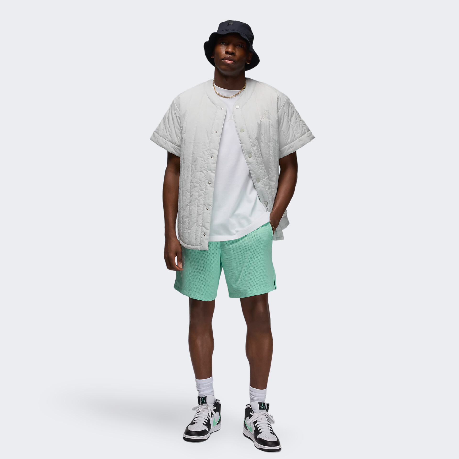 Шорти чоловічі Air Jordan Essentials Shorts Green FN4647-349