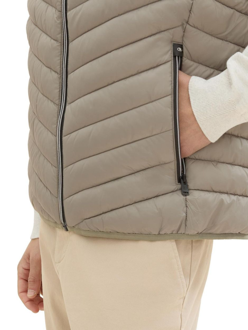 Безрукавка Leichte Weste 1041310-32097 Tom Tailor L Коричневий 1041310-32097