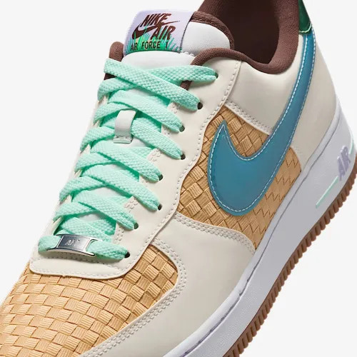 Кросівки Nike AIR FORCE 1 RETRO QS IB5722-100
