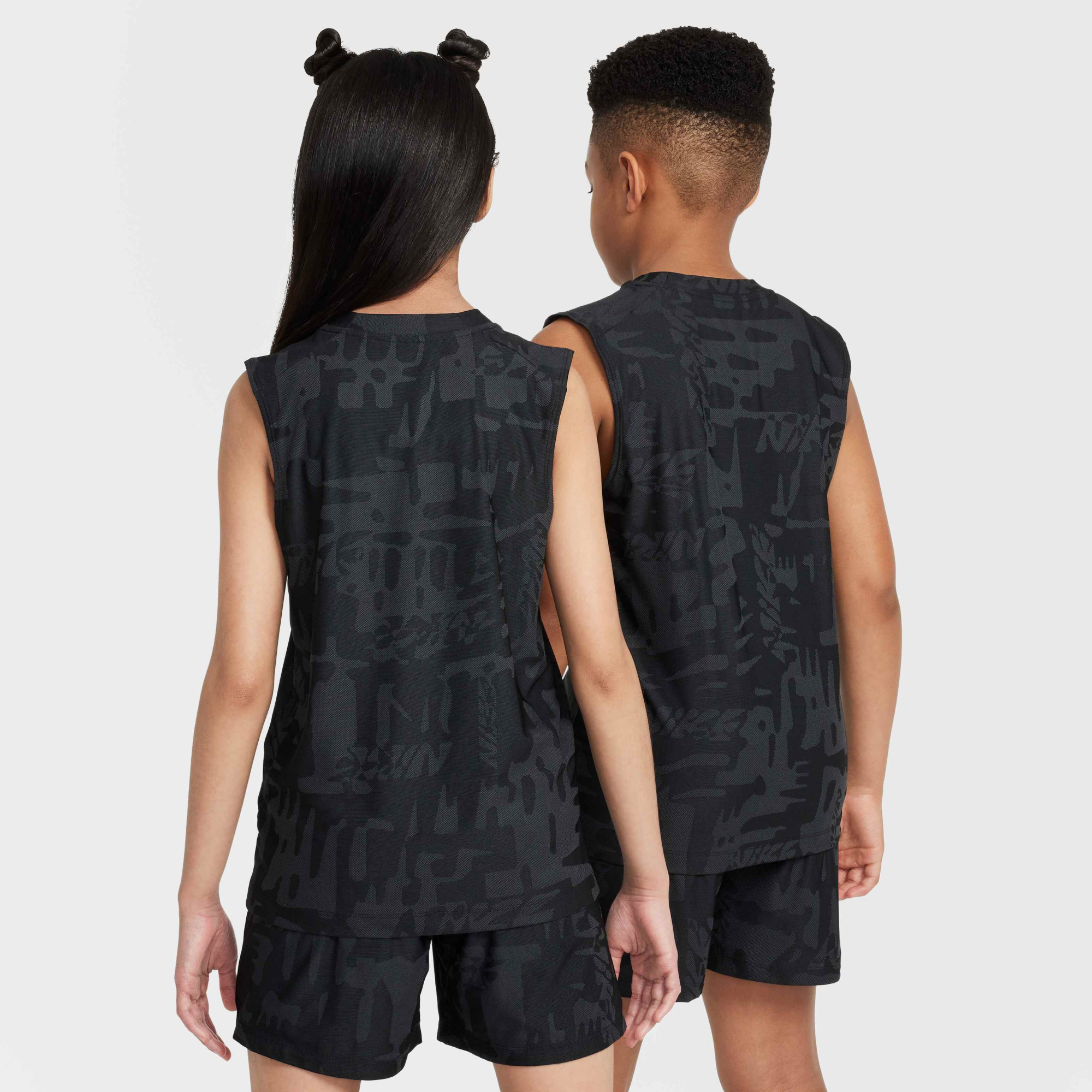 Футболка HJ3794-010 Nike HJ3794-010