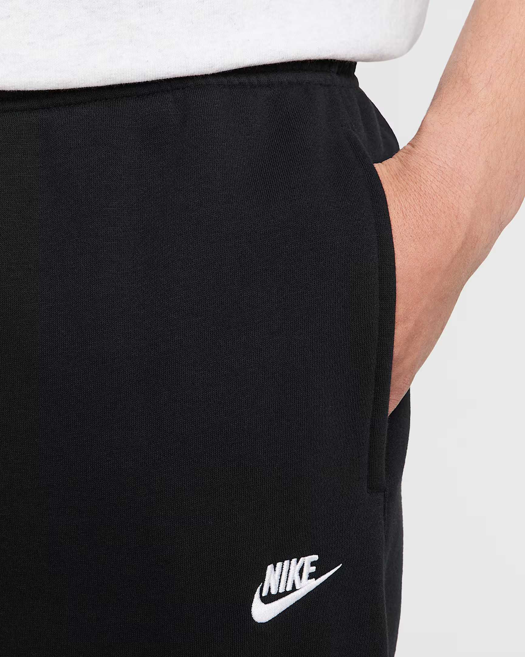 Штани Nike M CLUB BB JOGGER FN3787-010