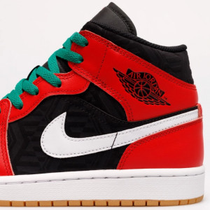 Кросівки JORDAN AIR 1 MID SE DQ8417-006