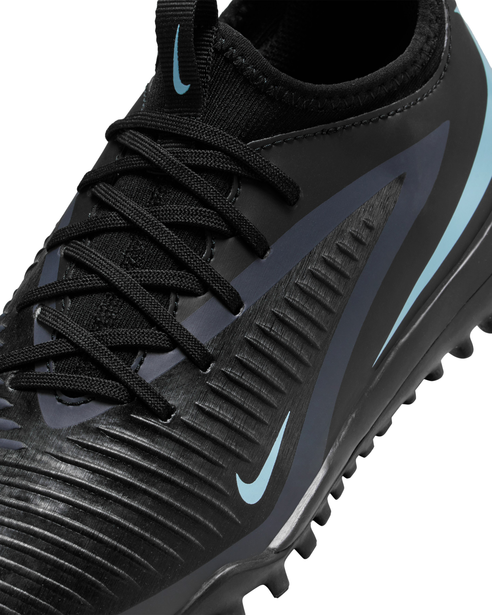 Сороконіжки Nike JR PHANTOM 6 LOW ACAD TF HQ2038-003