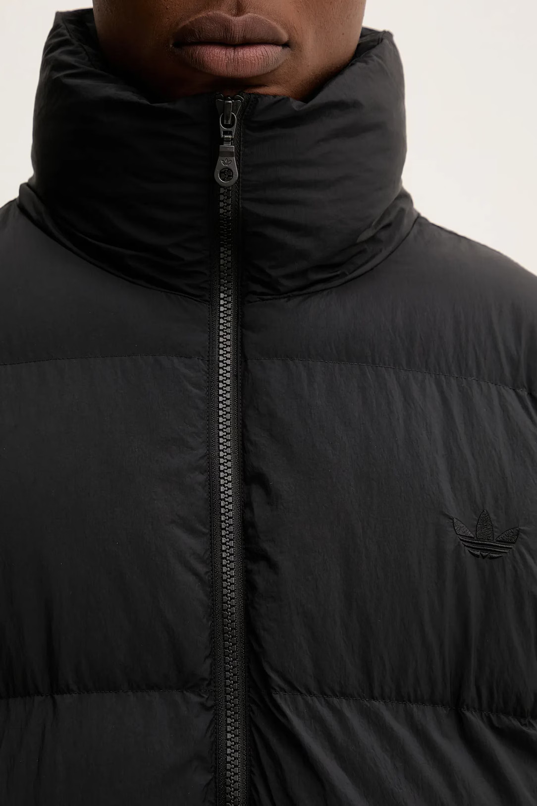 Куртка adidas Originals Synthetic Down Puffer JW5815