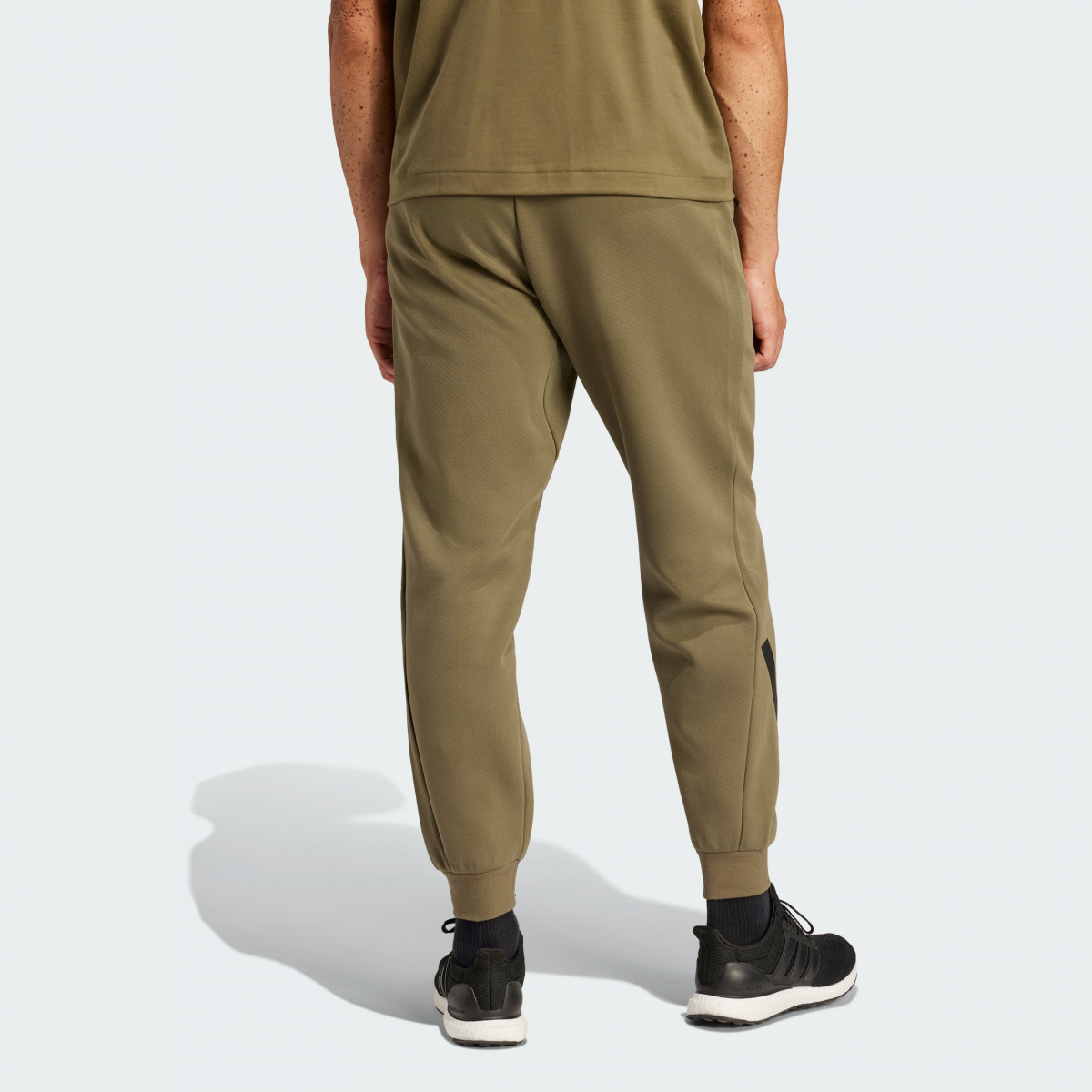 Штани спортивні M Z.N.E. PT JC7915 Adidas L Хакі JC7915
