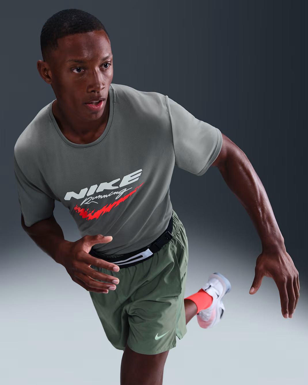 Футболка чоловіча Nike Energy Miler Ss Grey HV2135-084