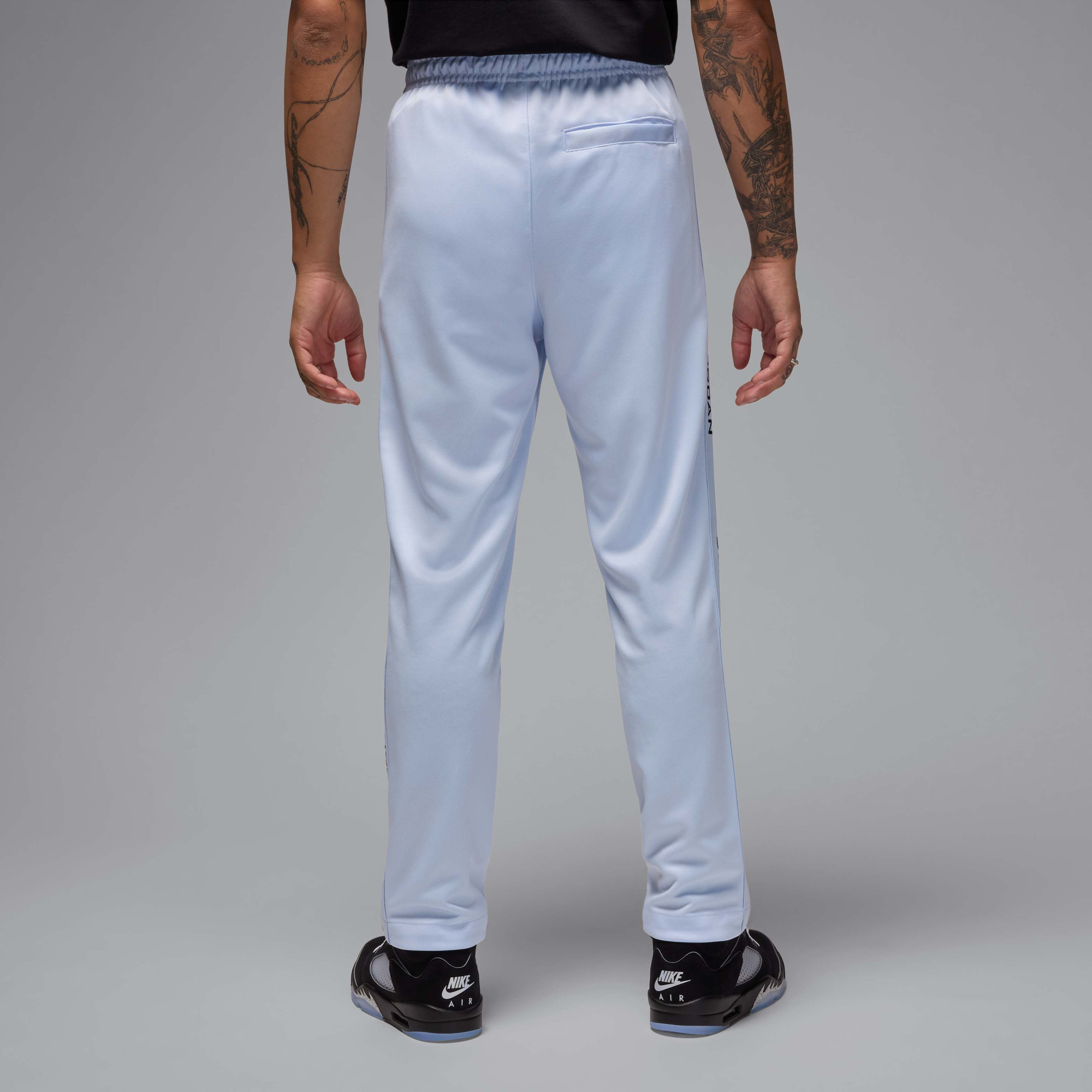 Штани чоловічі Air Jordan Essentials Tracksuit Bottoms Light Blue HF9341-407