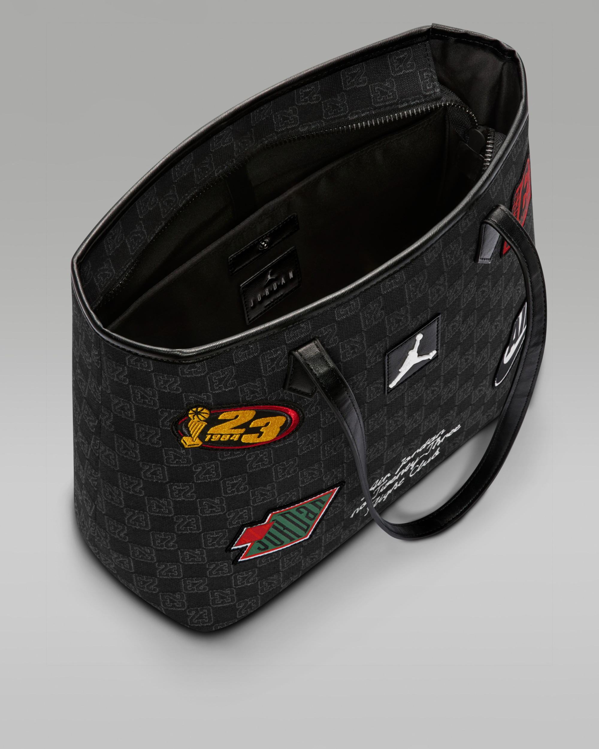 Сумка Jordan JAM MONOGRAM TOTE MM9158-023