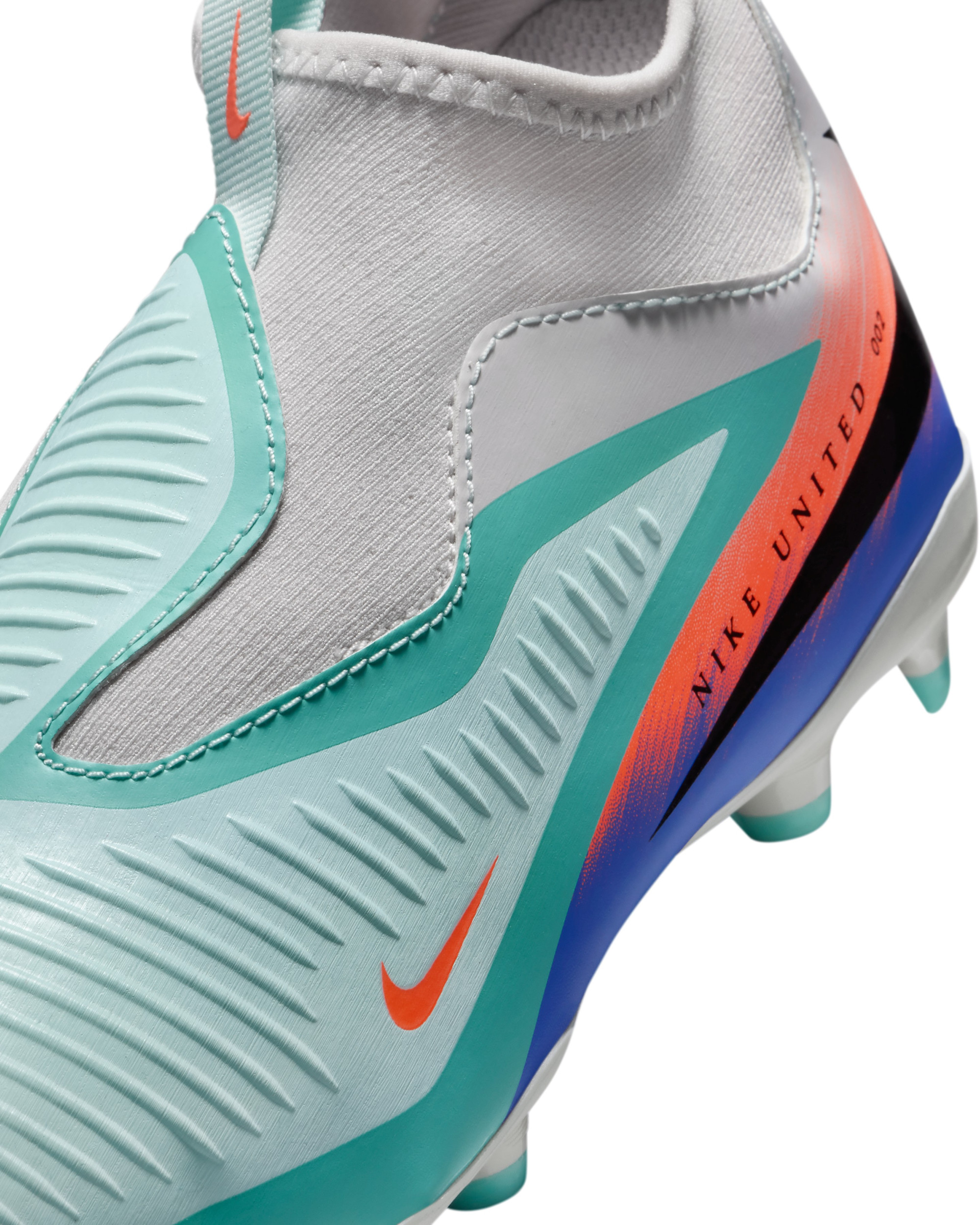 Бутси Nike JR PHANTOM 6 HIGH ACD FGMG NU2 IB1517-300