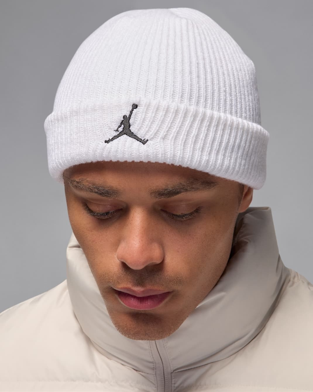 Шапка Jordan U TERRA BEANIE ESS FZ2055-100