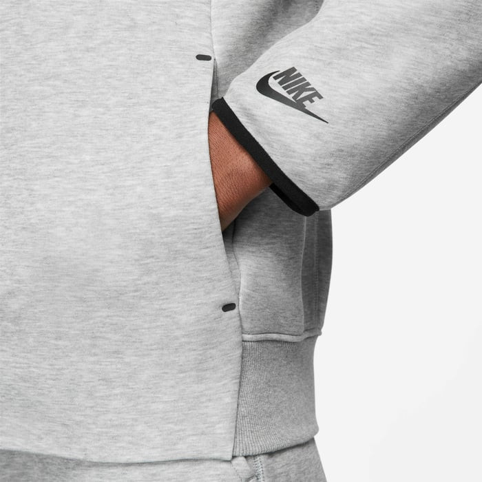 Бомбер Nike Sportswear Tech Fleece Bomber Jacket FB8008-063