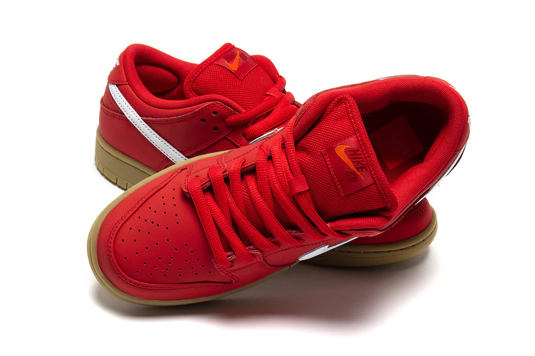 Кросівки унісекс Nike Dunk Low Sb Red FJ1674-600