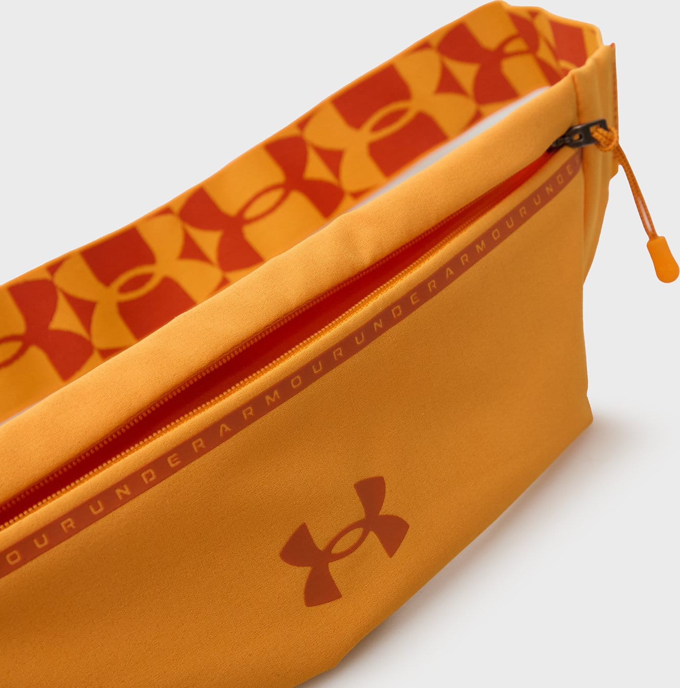 Сумка на пояс Under Armour Velociti Run Belt помаранчевий 33,3 х 8,9 см (1388914-793) 1388914-793