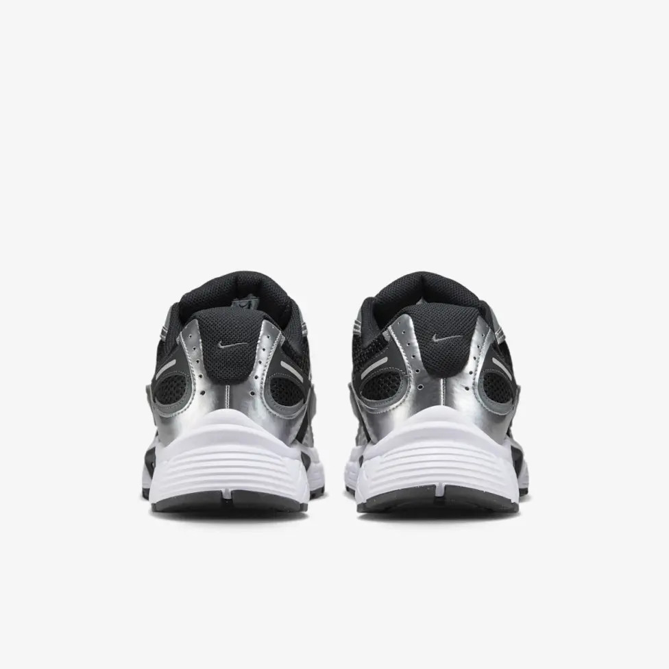 Кросівки Nike V5 RNR HJ5228-004