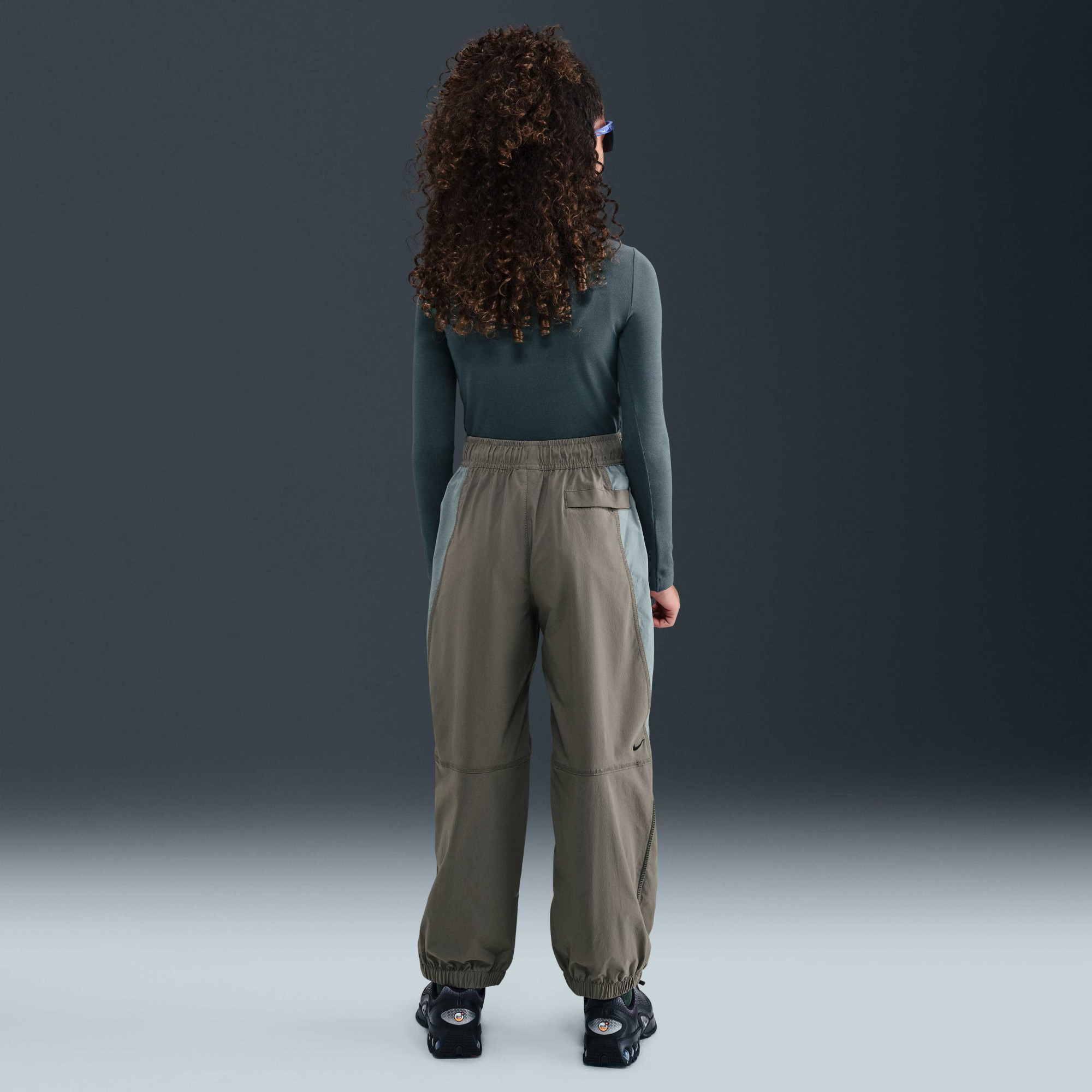 Штани Nike Tech Older Kids' (Boys') Woven Trousers II3626-289