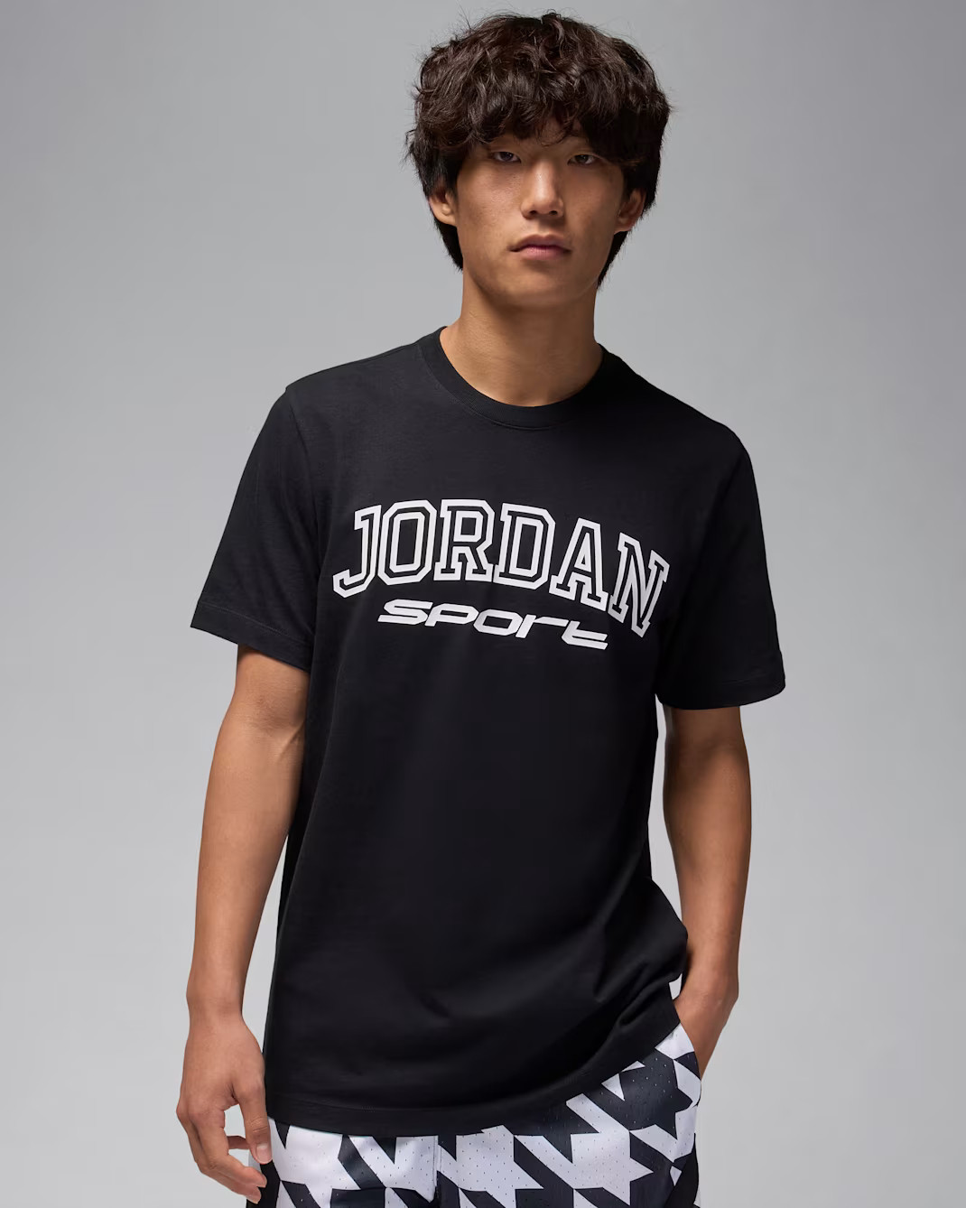 Футболка чоловіча Air Jordan Spirit Arch Crew Tee Black/White FZ1985-010