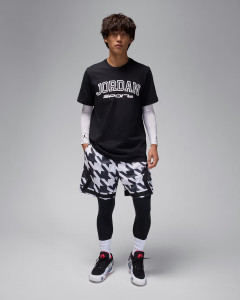 Футболка чоловіча Air Jordan Spirit Arch Crew Tee Black/White FZ1985-010