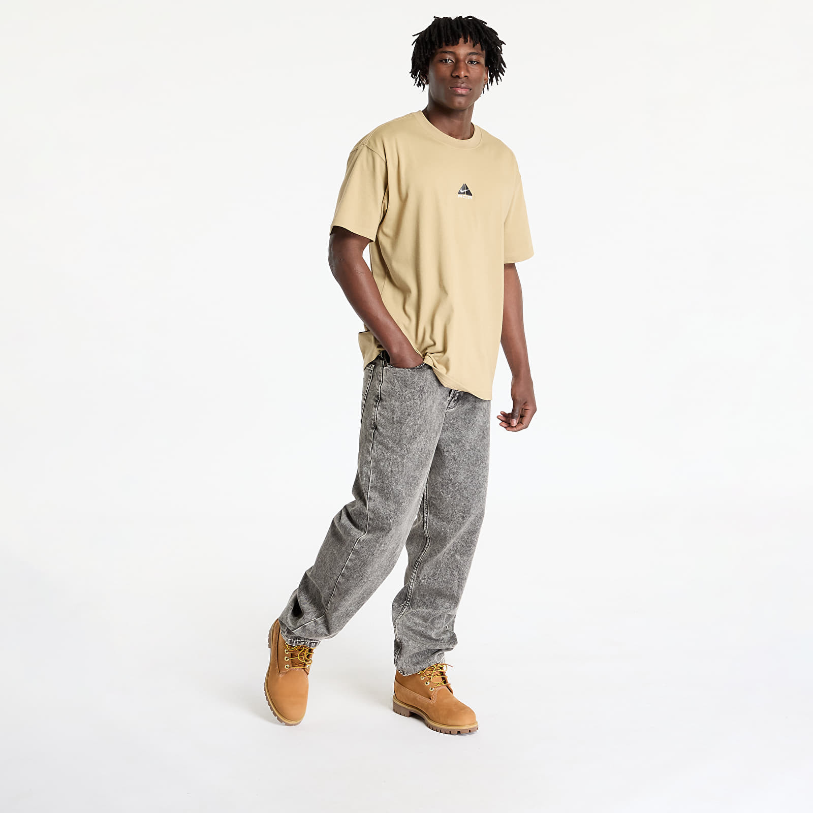 Футболка Nike ACG (бежева) DQ1815-297