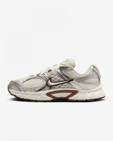 Кросівки W NIKE V5 RNR HQ7901-102 Nike 5,5 (36) Білий HQ7901-102