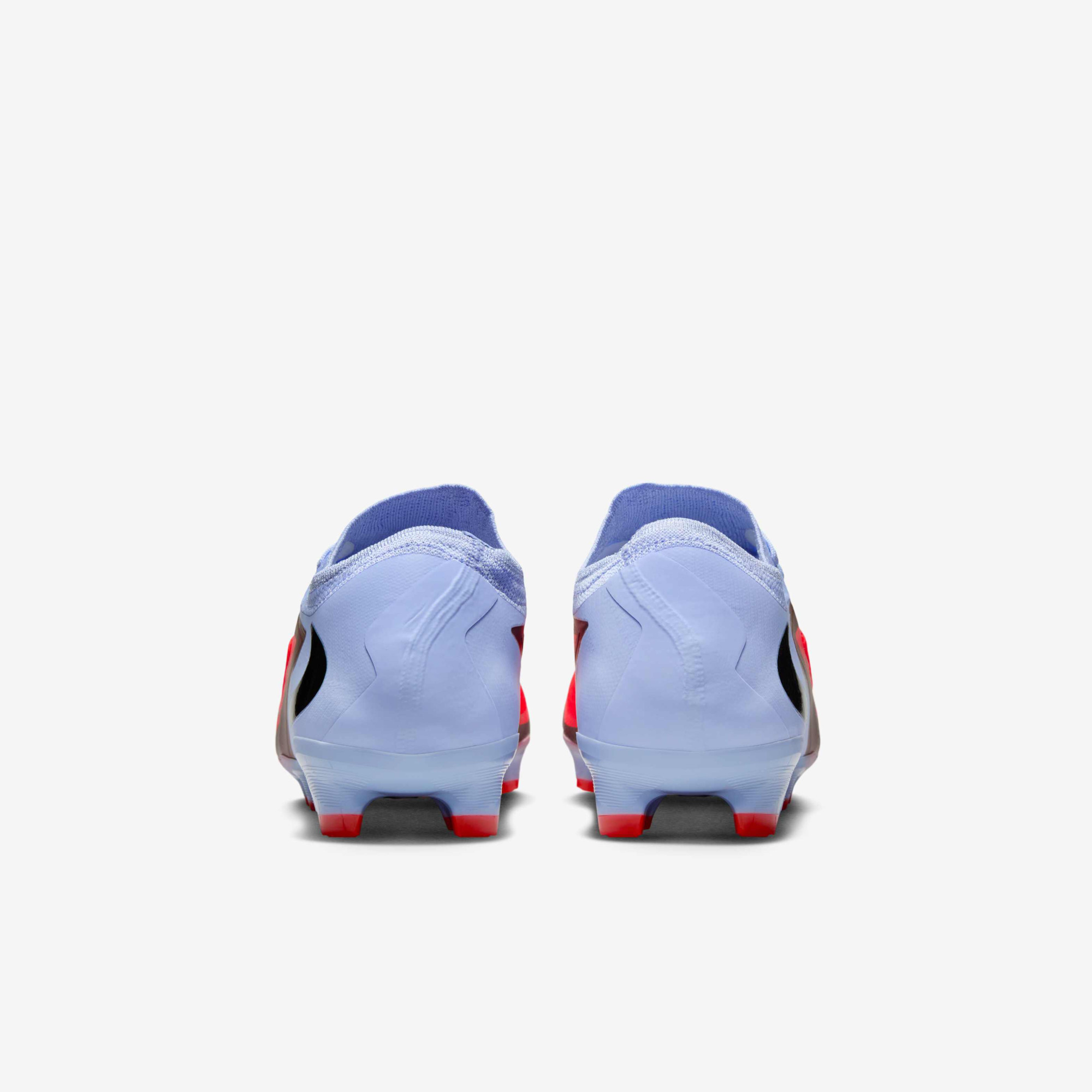 Бутси Nike PHANTOM 6 LOW PRO FG HJ4122-400