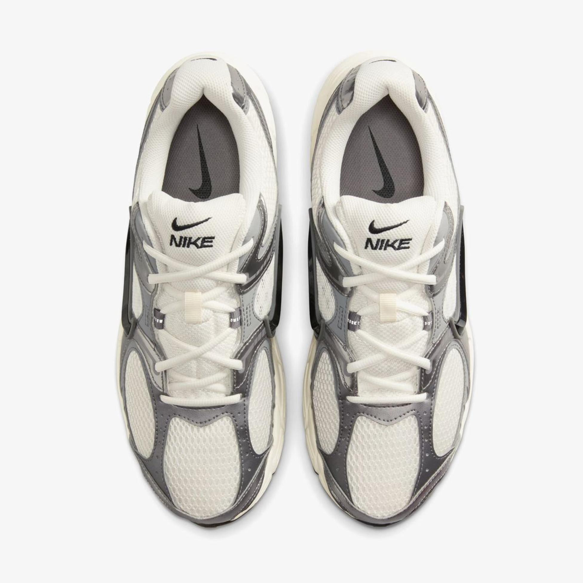 Кросівки Nike V5 RNR HJ5228-009
