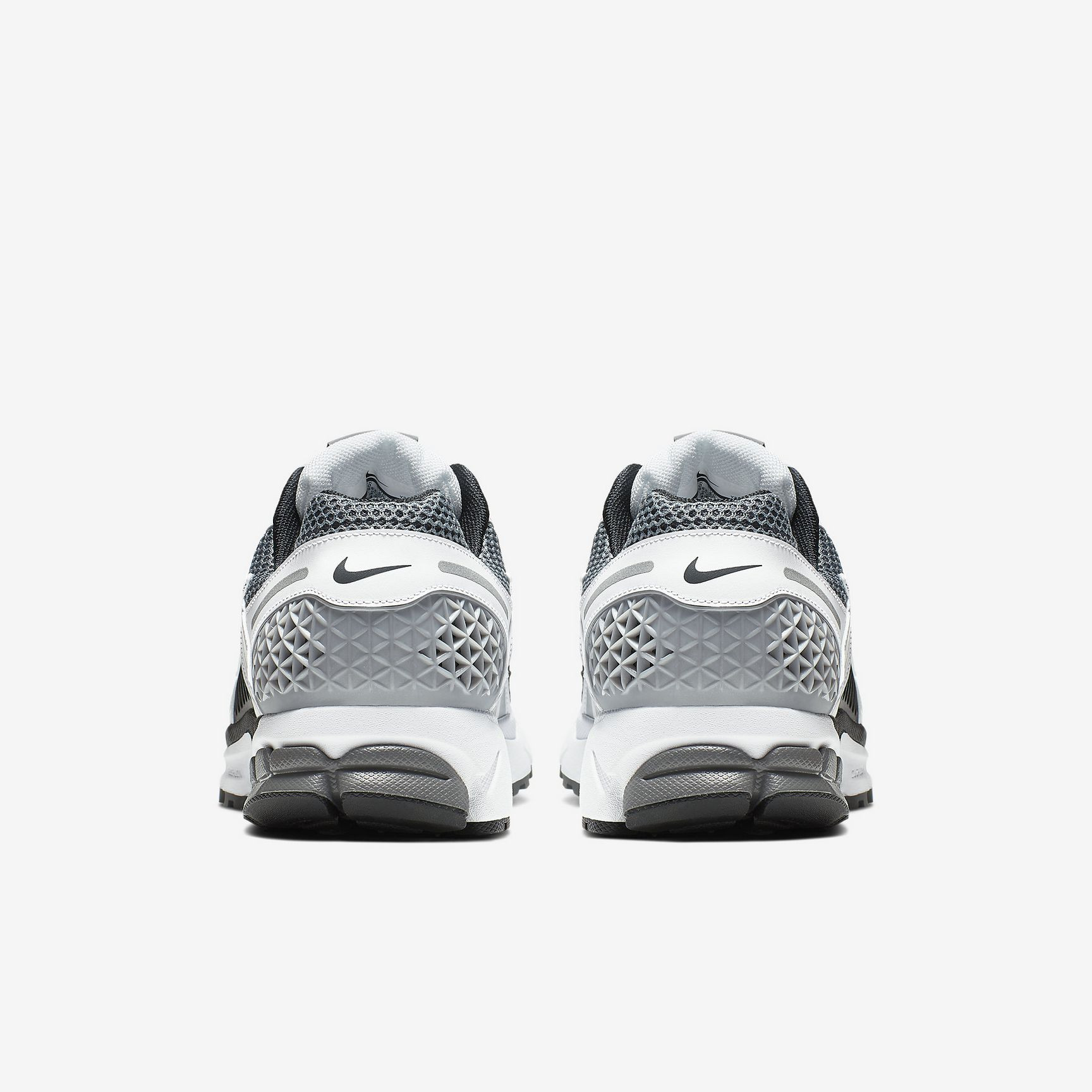 Кросівки Nike Zoom Vomero 5 SE CI1694-001