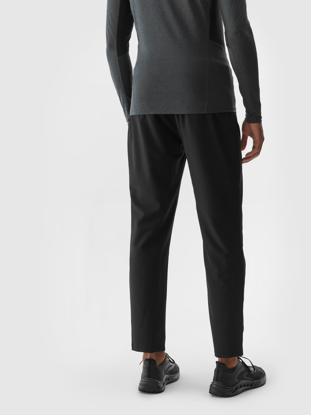 Штани спортивні Trousers Fnk M684 4FWAW24TFTRM684-20S 4F L Чорний 4FWAW24TFTRM684-20S