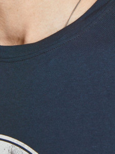 Футболка JORBRADY TEE SS CREW NECK SN 12205503-Navy Blazer-Fit:STD/SOLID Jack&Jones L Темно-синій 12205503-NAVY BLAZER-FIT: