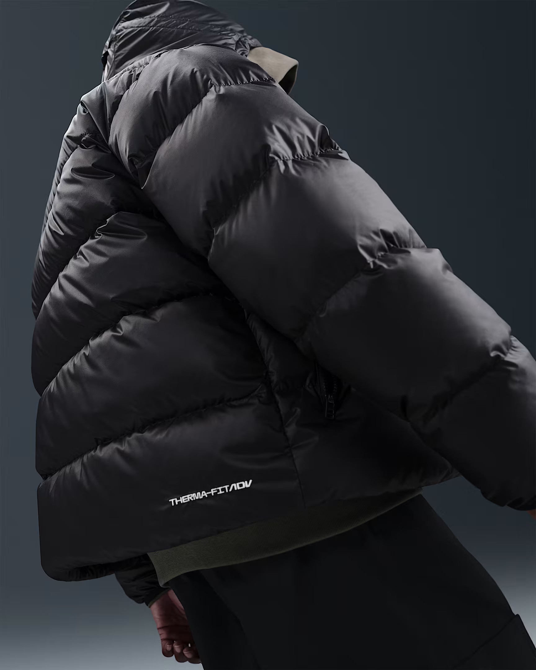 Куртка Nike M WINDRUNNER STMNT DWN JKT HQ7790-011